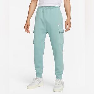 Nike Men’s Club Fleece Mid-Rise Oversized Cargo Sweatpants Aqua Blue